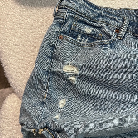 Plus Size 22 Old Navy Denim Distressed Women Shorts - Picture 3 of 8